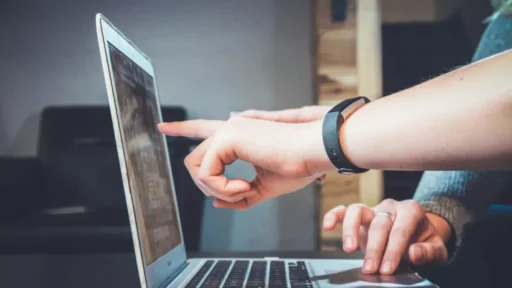 Starting Your Own Business During Wartime: How to Choose the Right Structure and Avoid Mistakes at the Outset