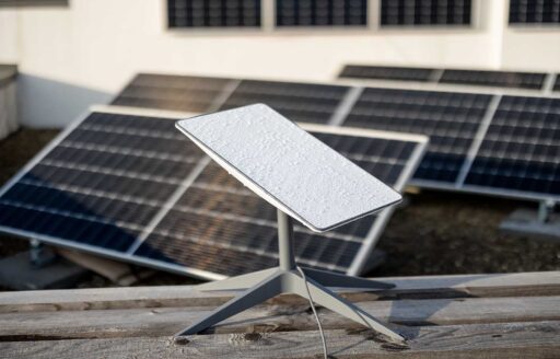 Ukraine introduces a Starlink whitelist: what changes for users